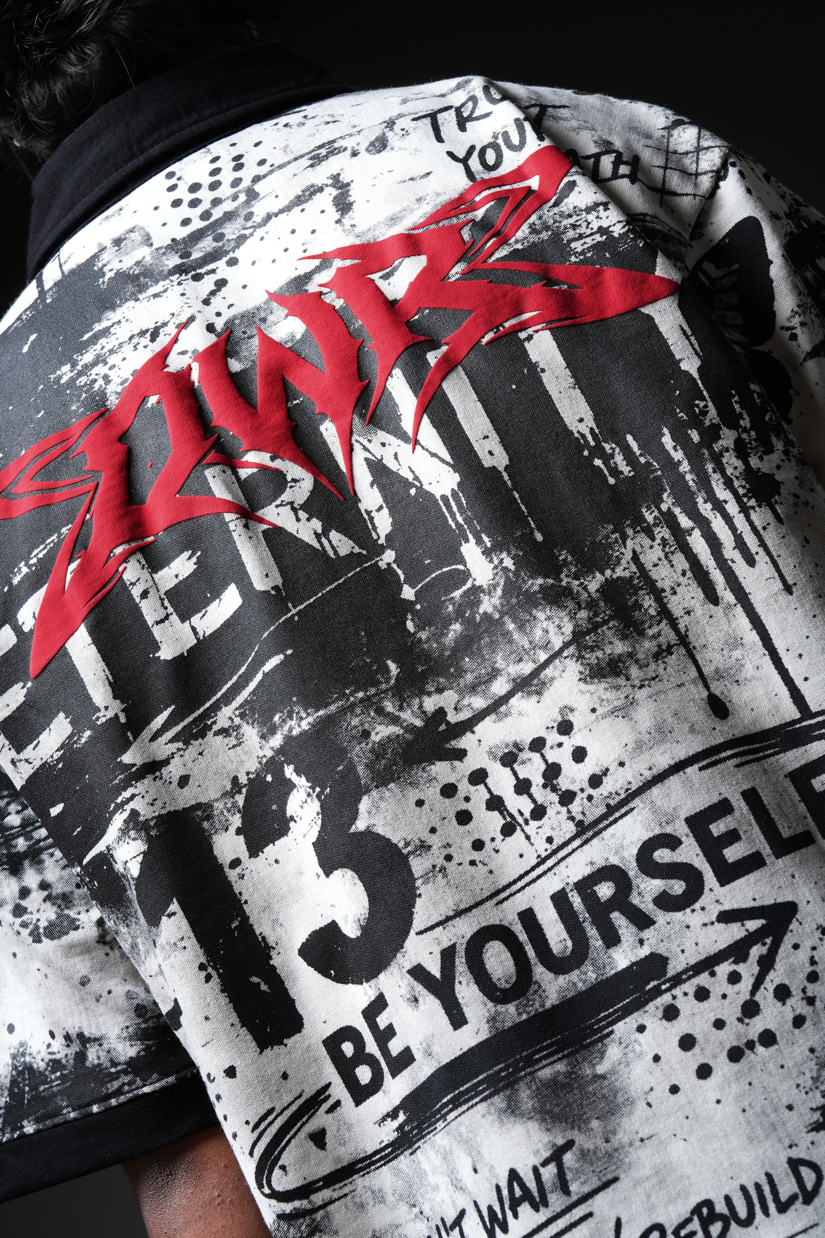 Be Yourself Collar T-shirt - Image 10