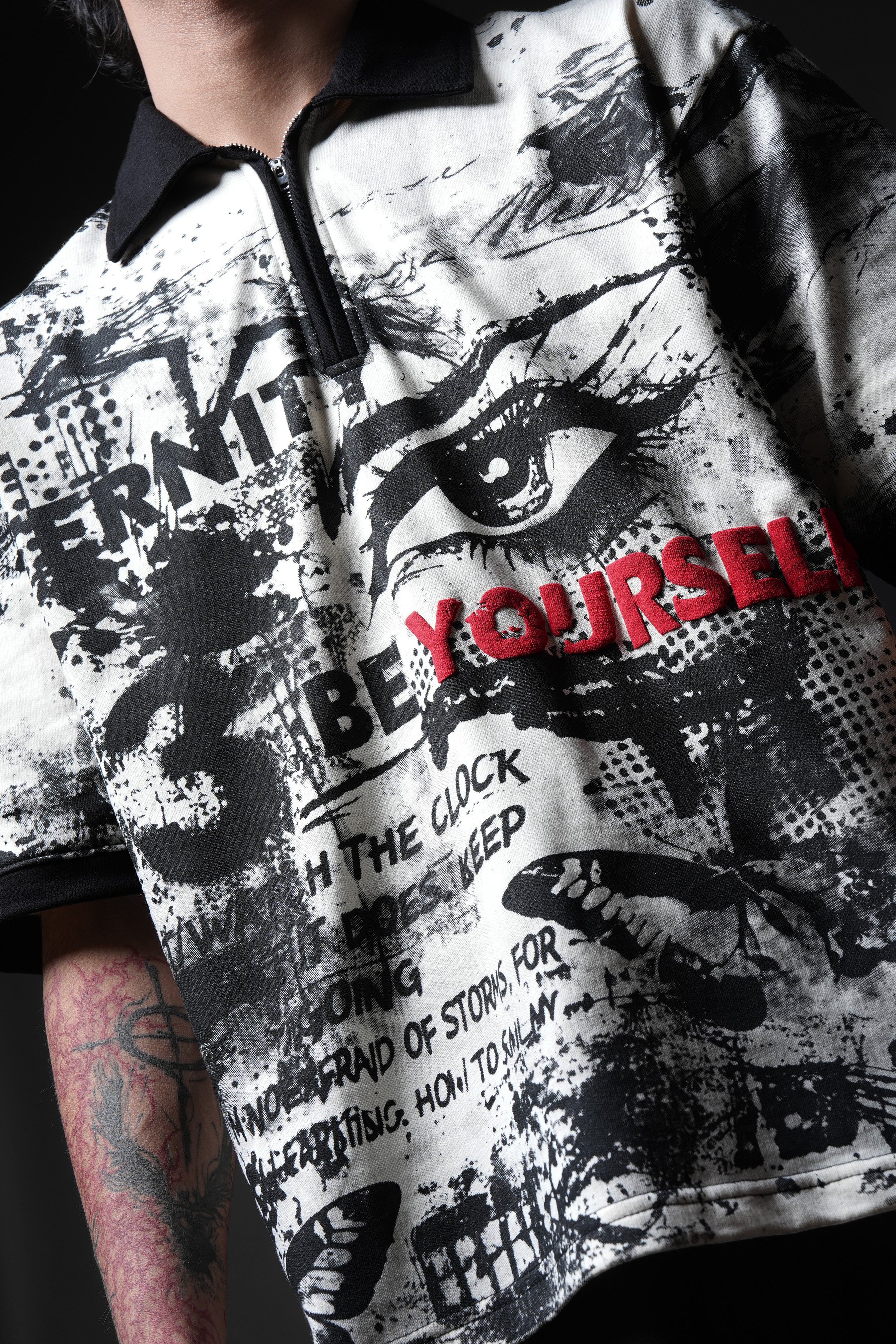Be Yourself Collar T-shirt - Image 3