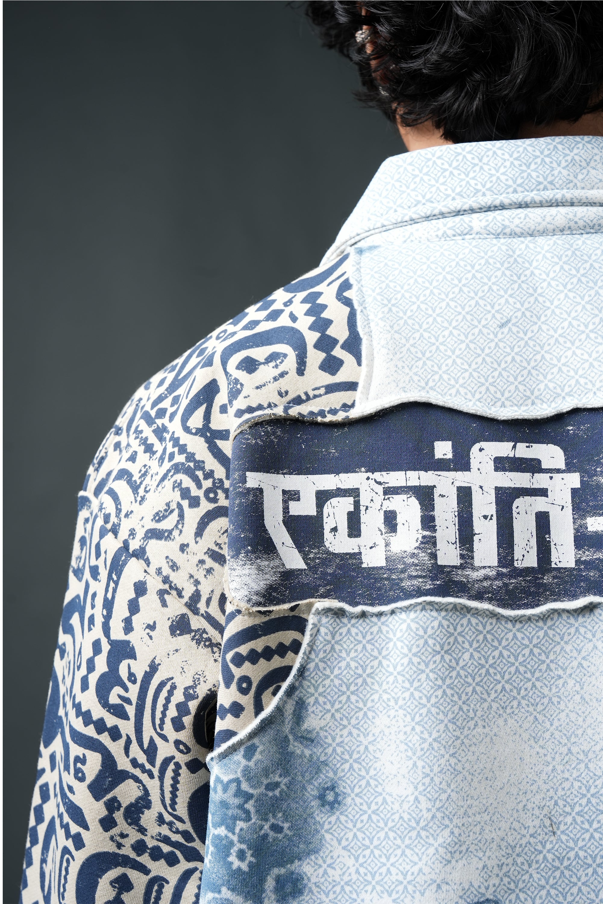 Ekanti-Kari Collared Sweatshirt - Image 12