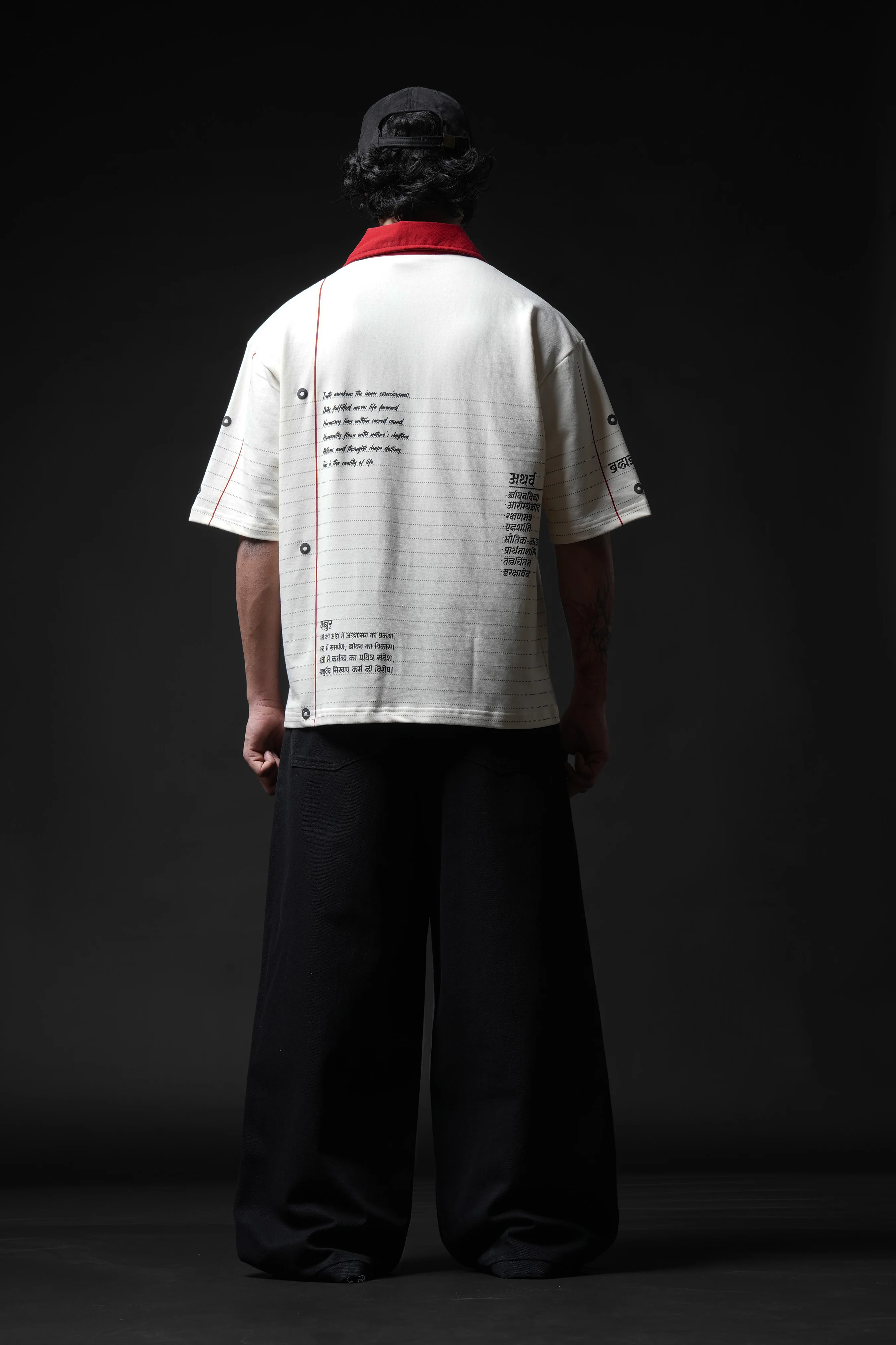 Know It All Collar T-shirt - Image 15