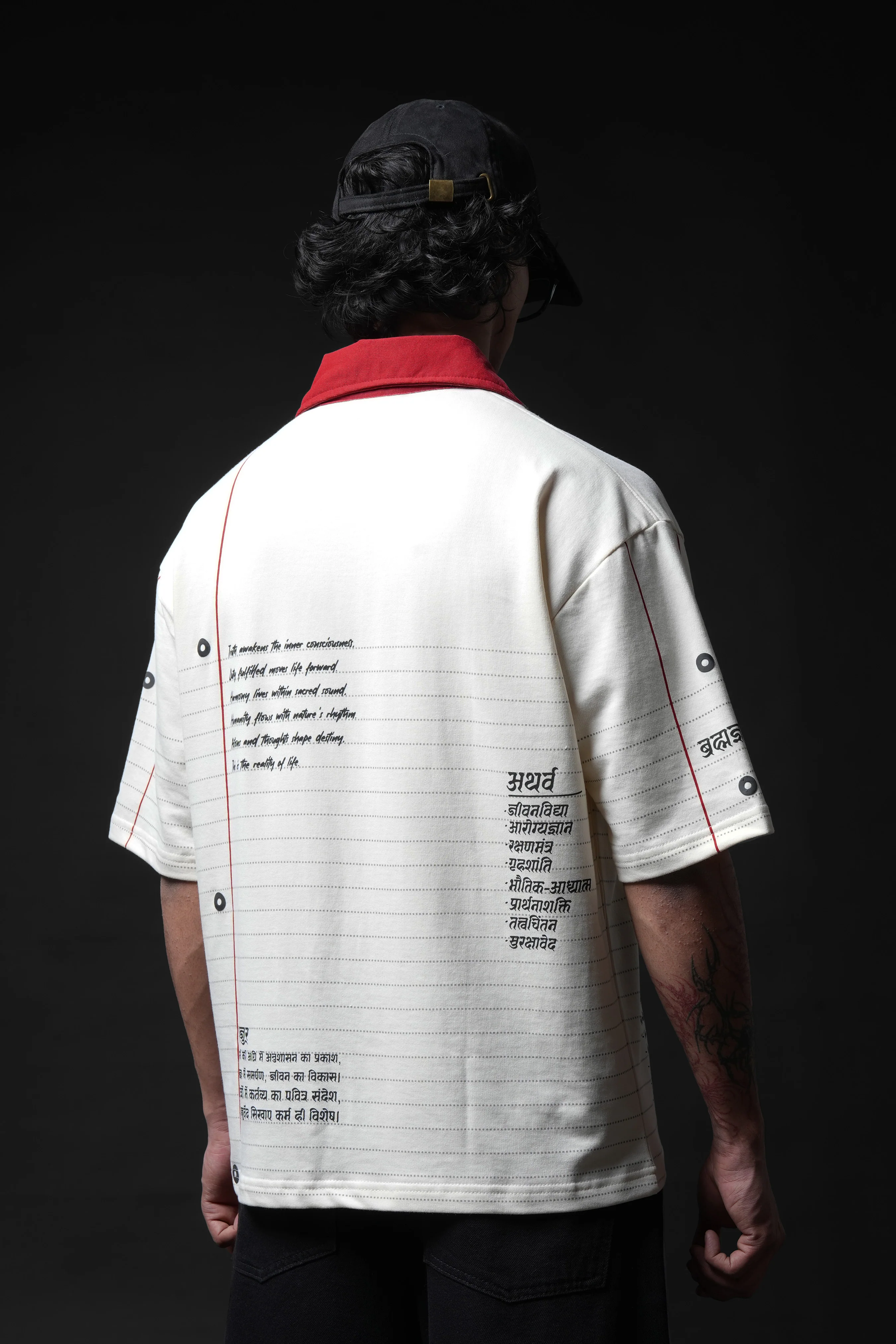 Know It All Collar T-shirt - Image 20